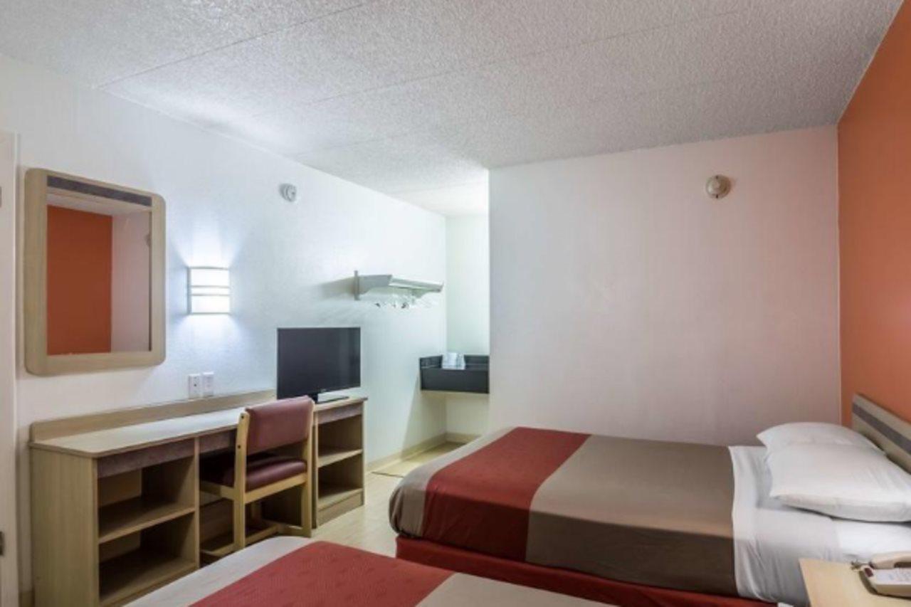 Motel 6 Chicago Southwest - ออโรรา ภายนอก รูปภาพ