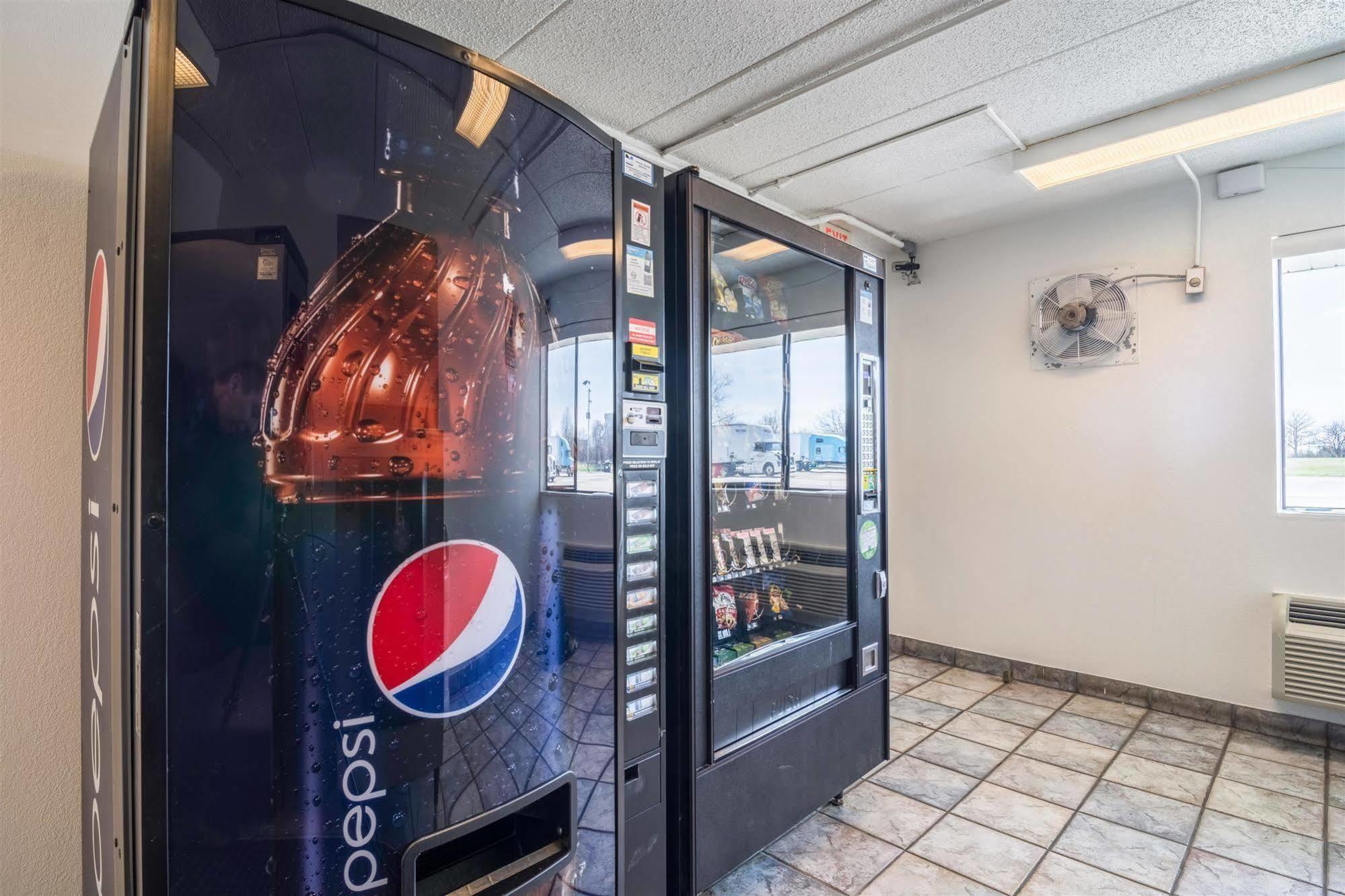 Motel 6 Chicago Southwest - ออโรรา ภายนอก รูปภาพ