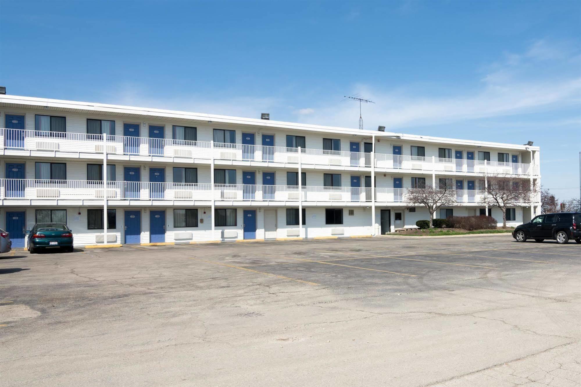 Motel 6 Chicago Southwest - ออโรรา ภายนอก รูปภาพ